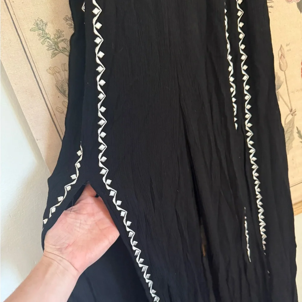 American Rag Co Black and white boho embroidered jumpsuit - Picture 3 of 8